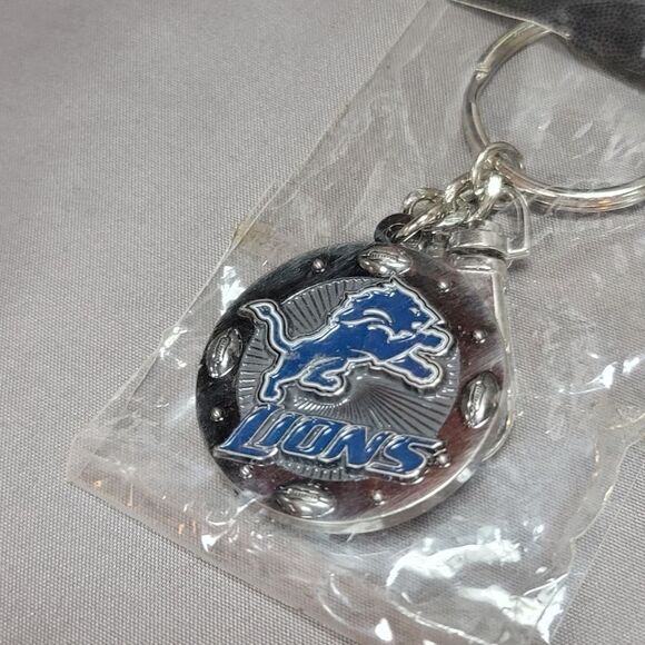 Detroit Lions NFL Keychain - brand new Aminco Official Merchandise sealed pack - Picture 4 of 9